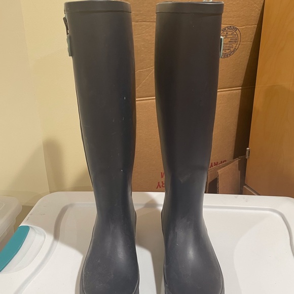 Knee high rain boots - Picture 3 of 4
